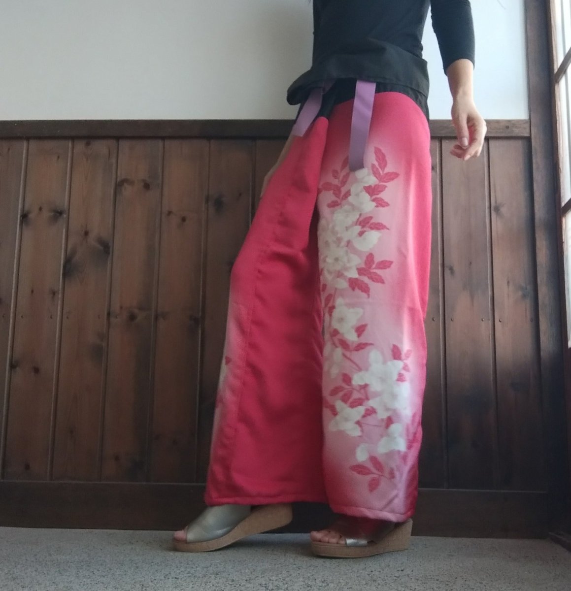 画像1: タイパンツ「美人薄命 Beautiful」着物リメイク KIMONO (1)