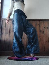 画像1: タイパンツ「煙管 KISERU」セミワイド 着物リメイク KIMONO (1)