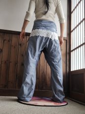 画像2: 【New！】タイパンツ「森にゆきましょう（ブルー）」 (2)